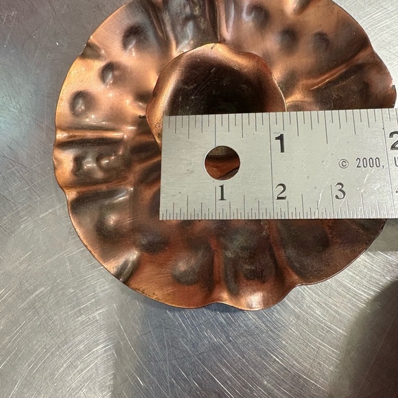 VINTAGE GREGORIAN COPPER CANDLE HOLDER 4 x 4 x 1  1/2 INCHES CANDLESTICK DECOR - Picture 4 of 5